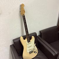 Fender メキシコ ストラトキャスター エレキギター